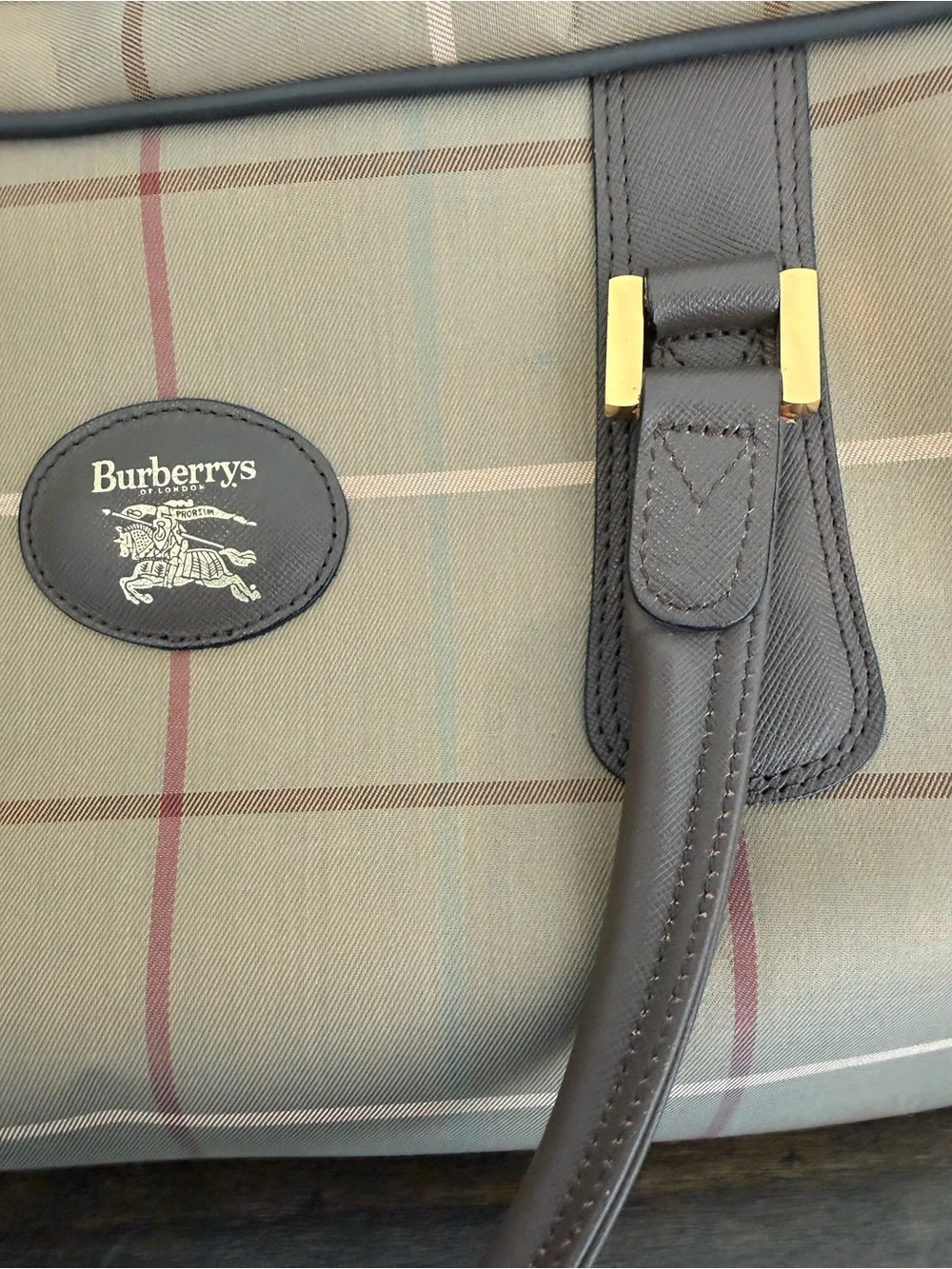 Burberry classic plaid